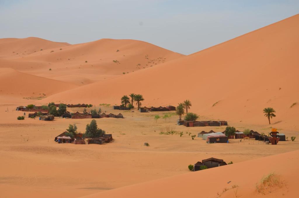 Chez Tonton Hotell Merzouga Exteriör bild